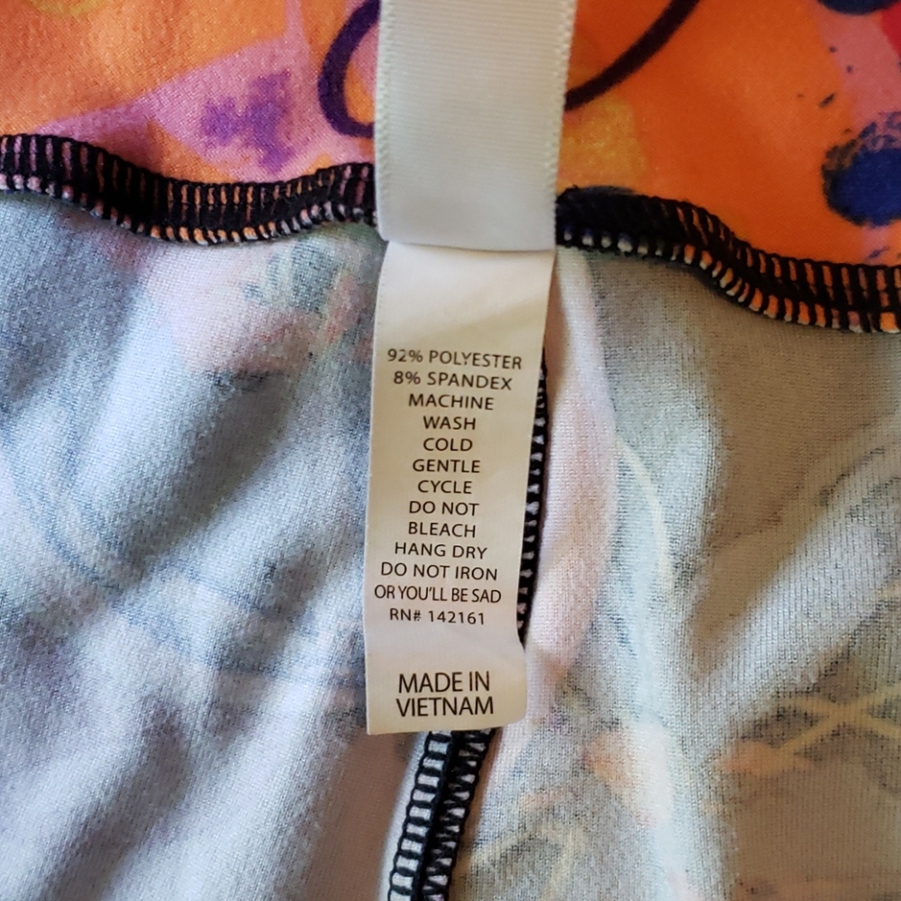 LuLaRoe Mickey Mouse Tall and Curvy Leggings - Picture 4 of 4